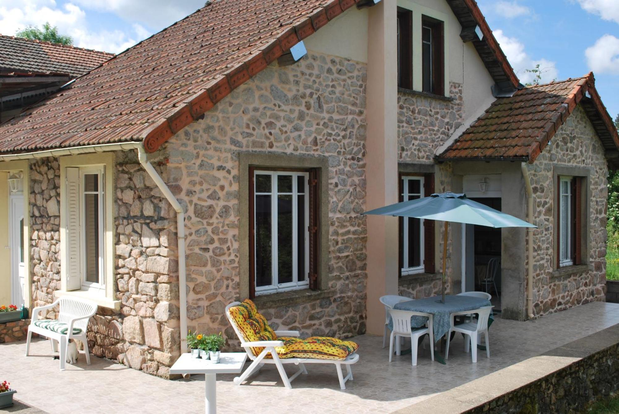 Gite Des Sapins Ranchal Exterior photo